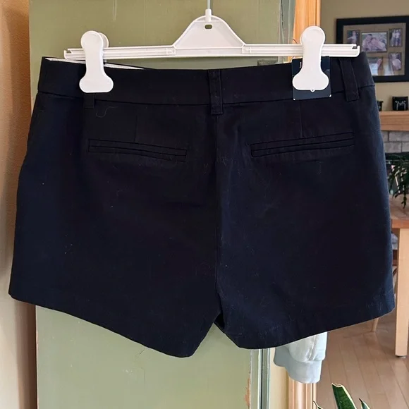 J. Crew Women’s Classic Chino 3.5” Inseam 100% Cotton Shorts Black NWT - Picture 7 of 16